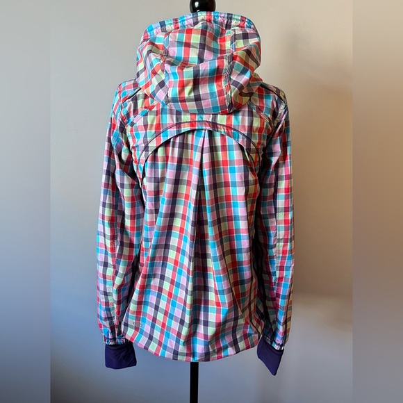 🦄 RARE Lululemon Seawheeze Downtime Jacket 🦄 - Picture 1 of 9